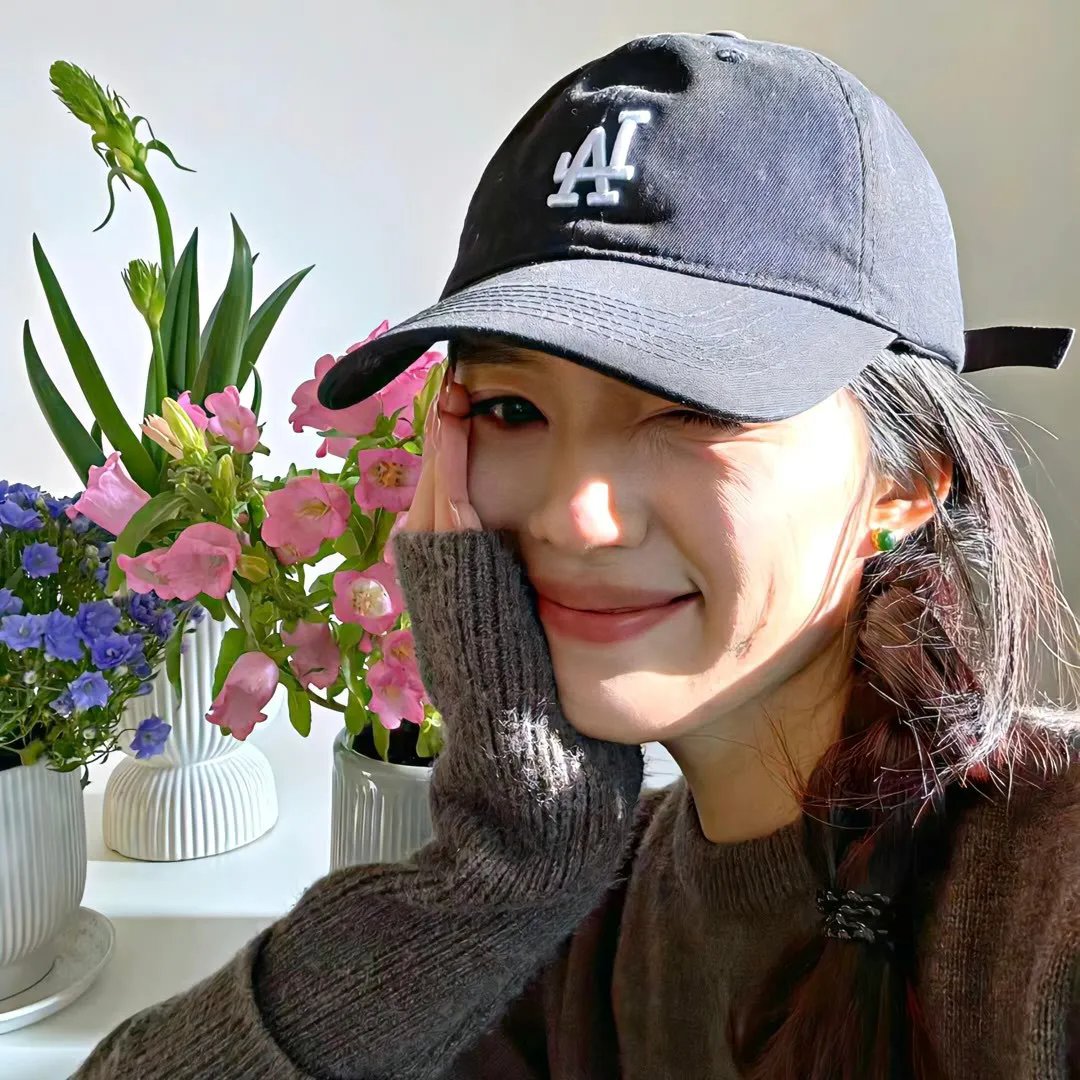血染两山红